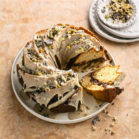 Nougatine Cake
